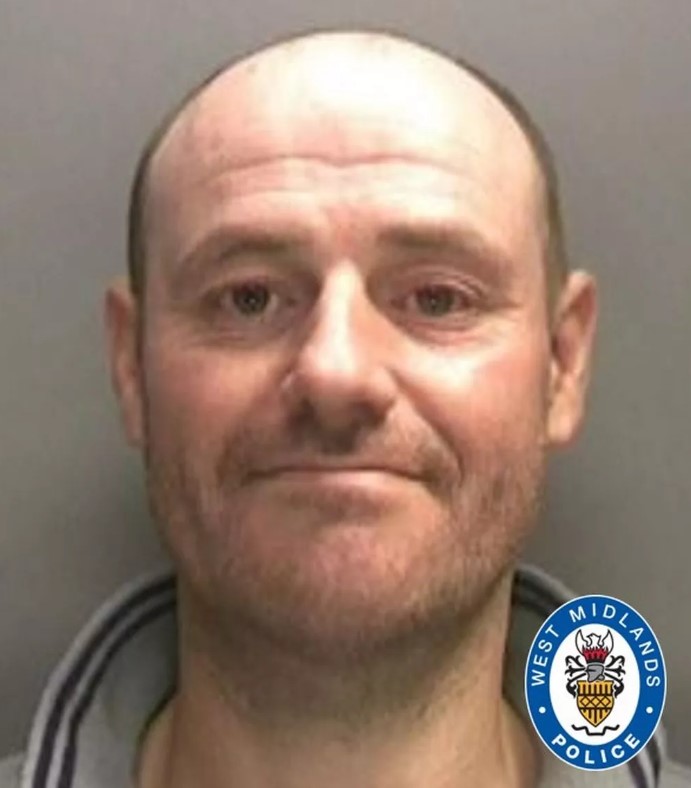 Lee Webb paedophile child ring molester - Whitmore Street Palfrey Walsall